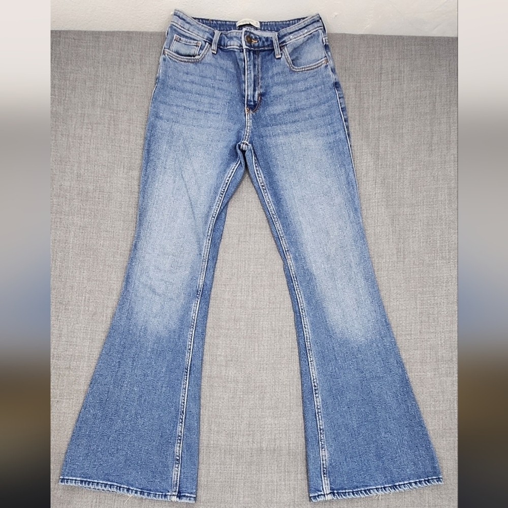 Abercrombie And Fitch Vintage Flare High Rise 26/ 2 R.